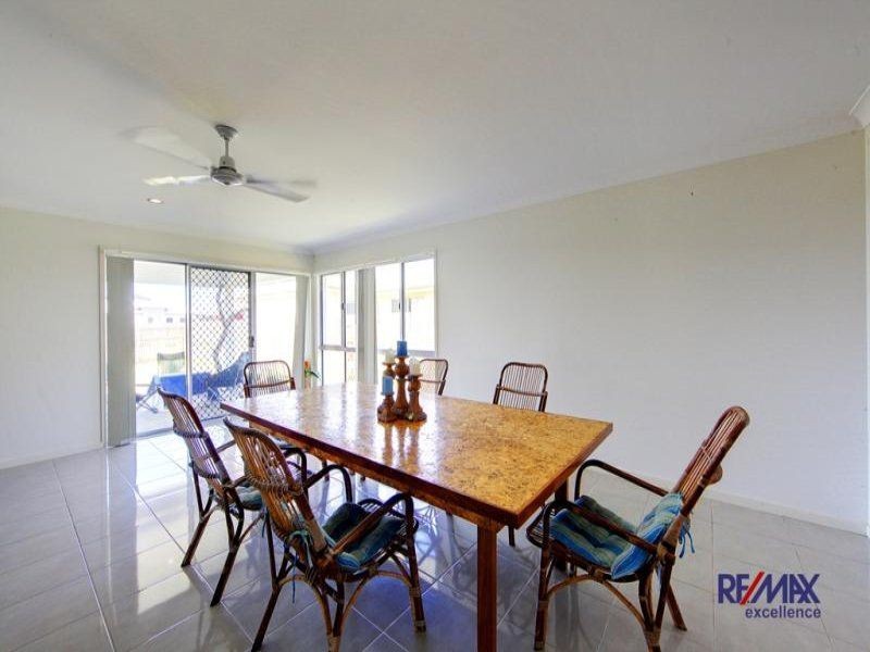 16 Apple Gum Ave, Mount Low QLD 4818