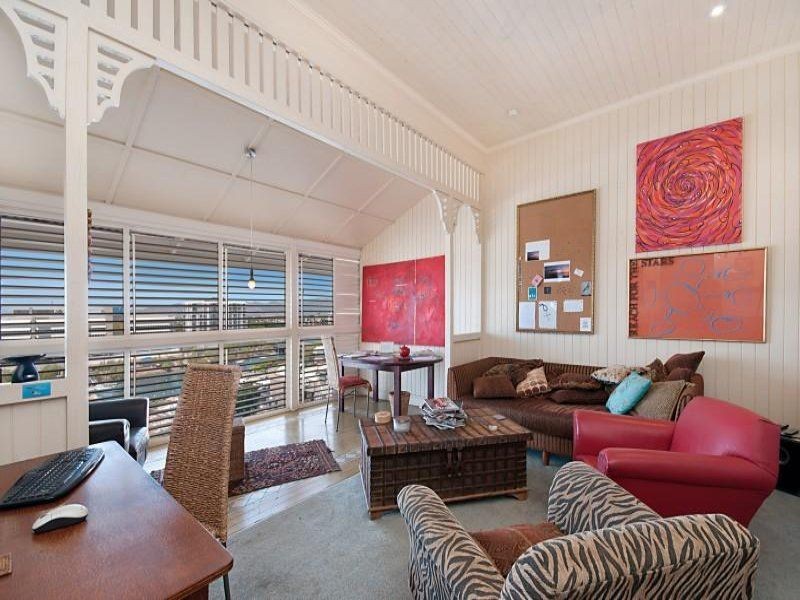 11 Melton Tce, Townsville City QLD 4810