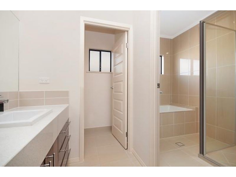 16 Saba St, Burdell QLD 4818