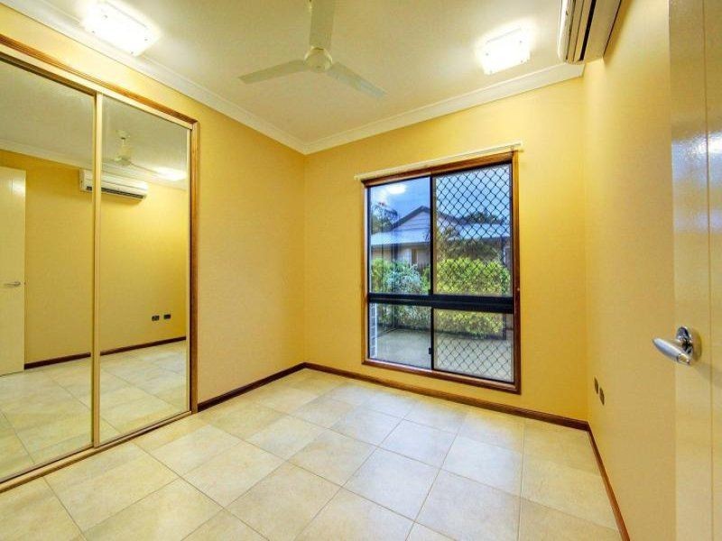 9 Jamaica  Cres, Bushland Beach QLD 4818