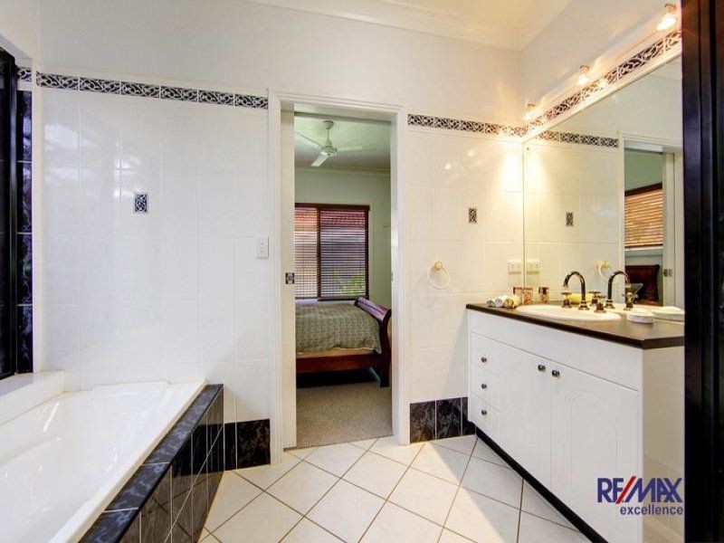 132 River Park Dr, Annandale QLD 4814