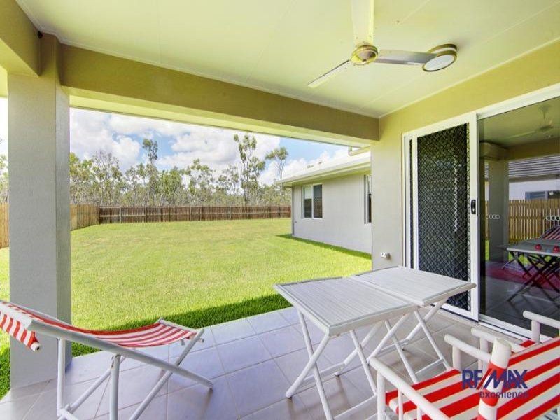 11 Bell Gum  Pl, Mount Low QLD 4818