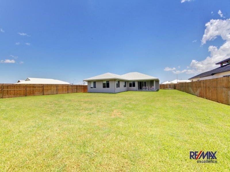 11 Bell Gum  Pl, Mount Low QLD 4818