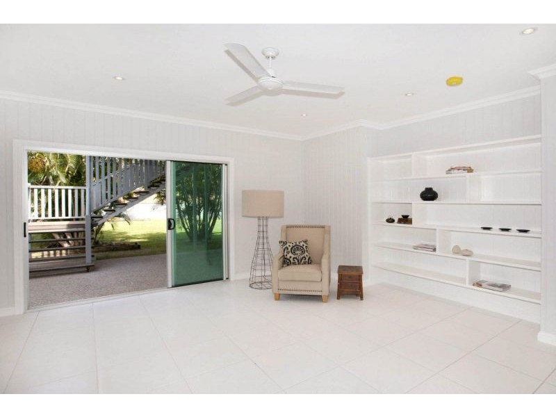 40 Edwards St, West End QLD 4810