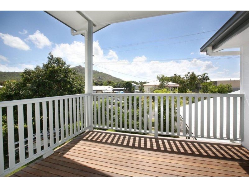 40 Edwards St, West End QLD 4810