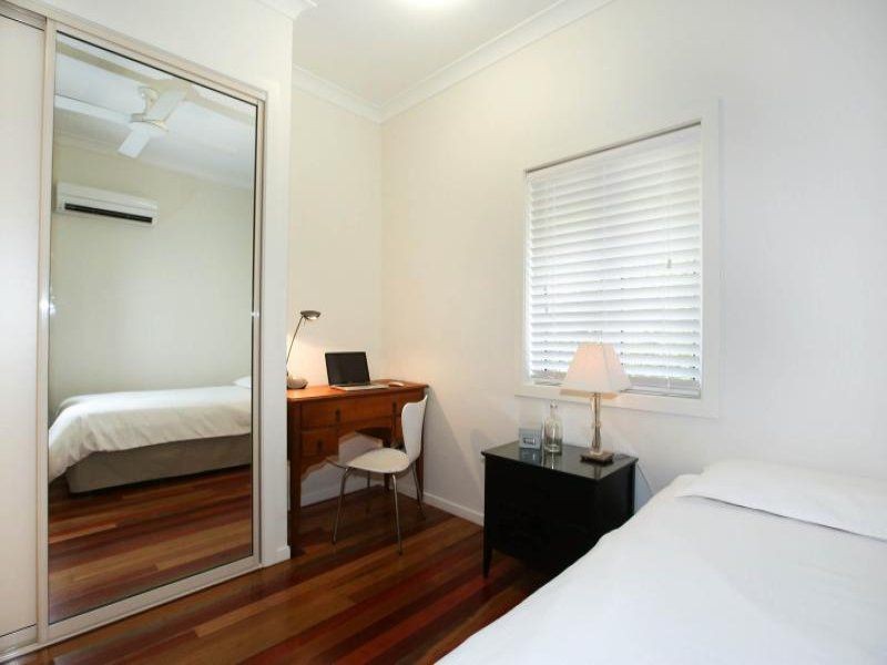 14 Sixth Avenue, South Townsville QLD 4810