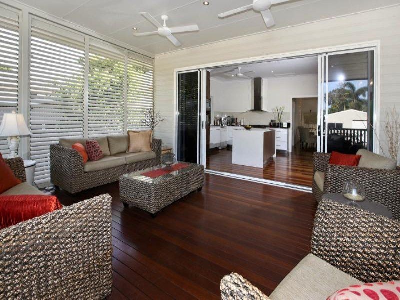 14 Sixth Avenue, South Townsville QLD 4810