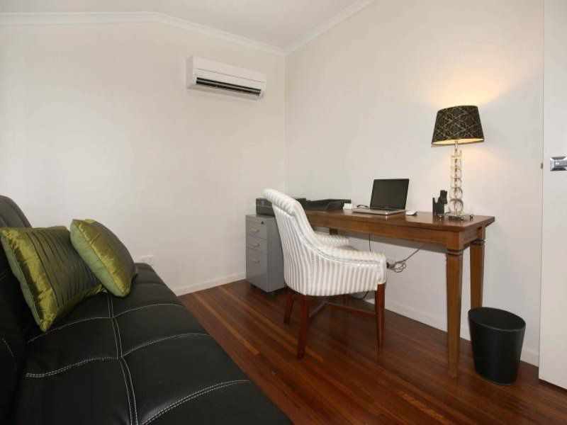 14 Sixth Avenue, South Townsville QLD 4810