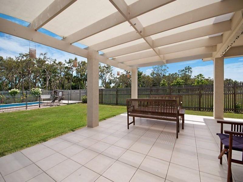 29 Daintree Dr, Bushland Beach QLD 4818