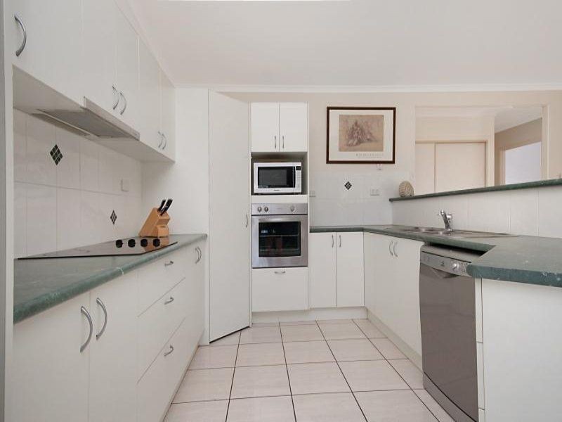 29 Daintree Dr, Bushland Beach QLD 4818