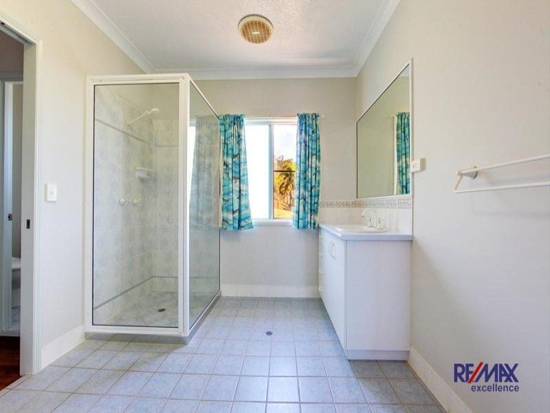 6 Tablelands  Tce, Mount Louisa QLD 4814