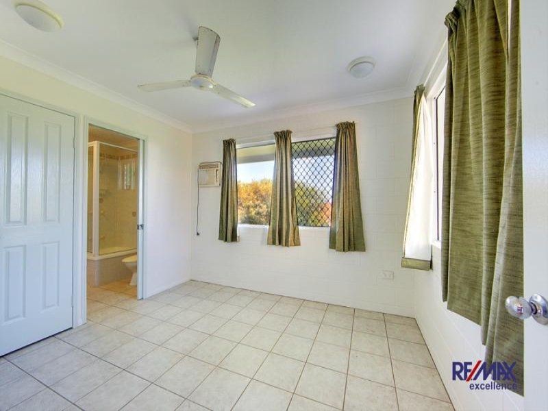 6 Tablelands  Tce, Mount Louisa QLD 4814