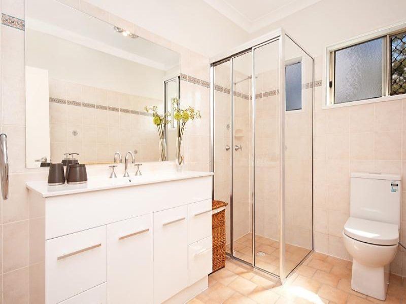 11 Vanessa Ct, Alice River QLD 4817