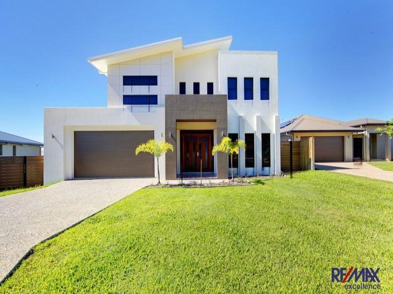 7 Yanooa Ct, Bushland Beach QLD 4818