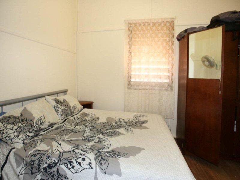 8 Maryvale St, West End QLD 4810