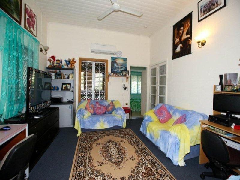 10 Maryvale St, West End QLD 4810