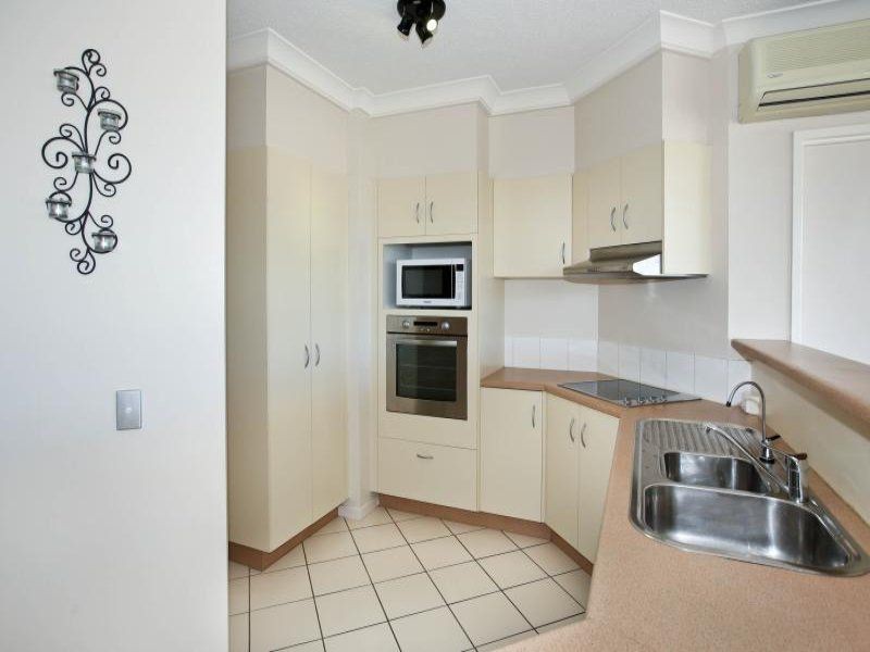 3B/5-7 The Strand -, Townsville City QLD 4810