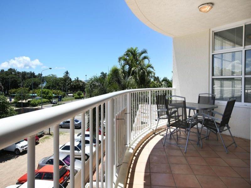 3B/5-7 The Strand -, Townsville City QLD 4810