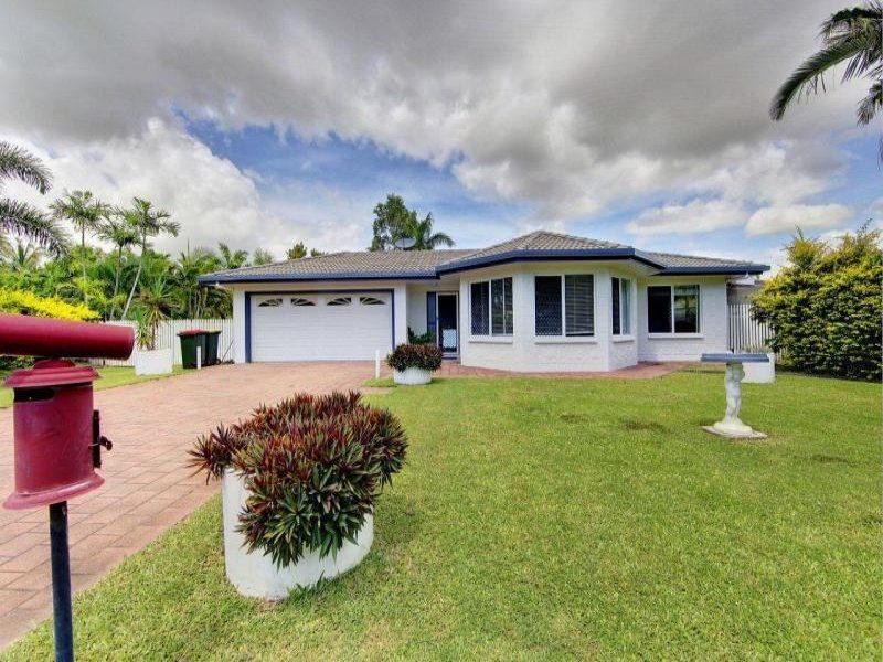 8 Lasindra Ct, Bushland Beach QLD 4818