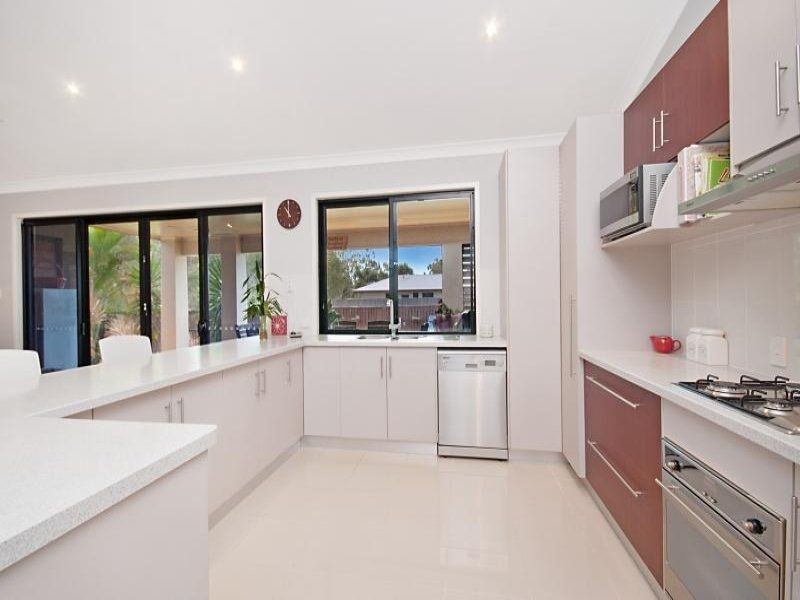 59 Woodwark Dr, Bushland Beach QLD 4818