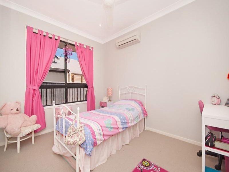 59 Woodwark Dr, Bushland Beach QLD 4818