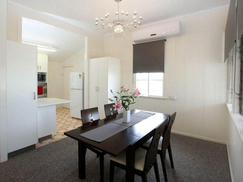 8B Martin St, South Townsville QLD 4810