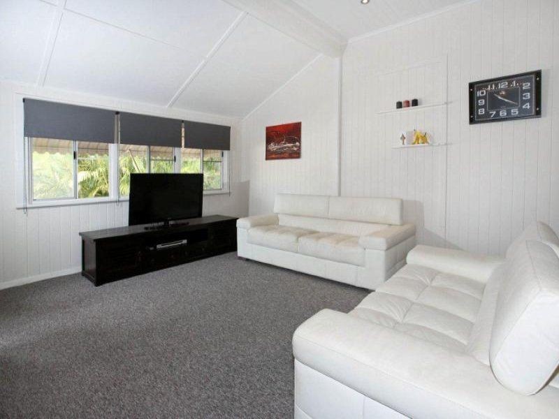 8B Martin St, South Townsville QLD 4810