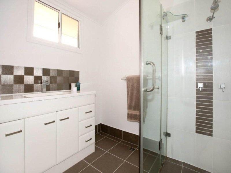 8B Martin St, South Townsville QLD 4810