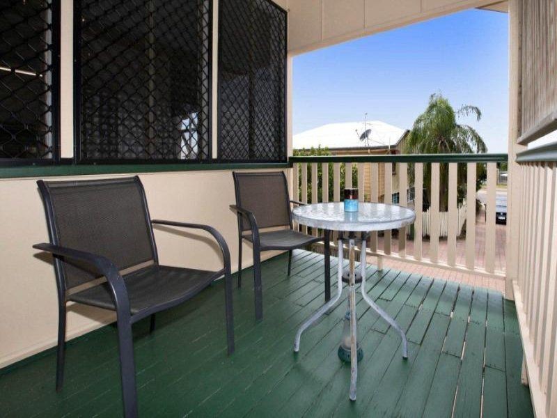 8B Martin St, South Townsville QLD 4810