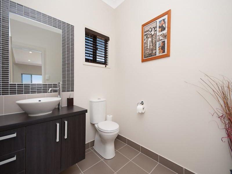 23 Britomart St, Bushland Beach QLD 4818