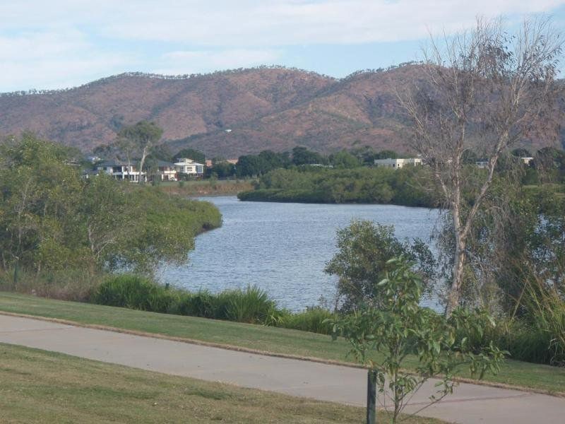 69 River Boulevard, Idalia QLD 4811