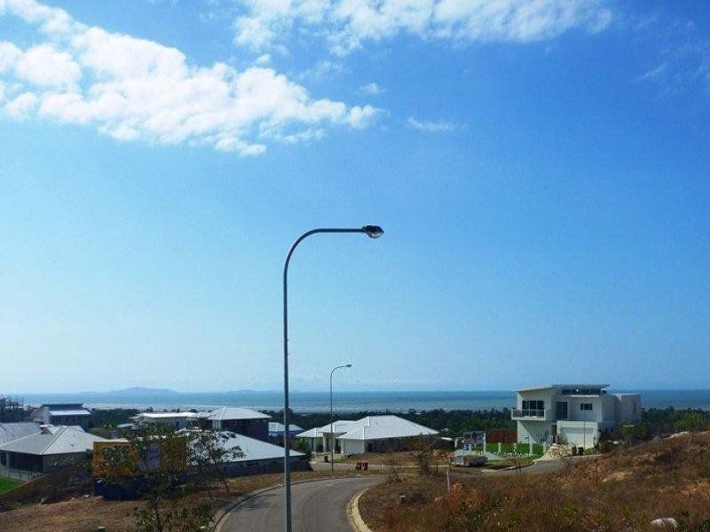 11 Chilott Court, Bushland Beach QLD 4818