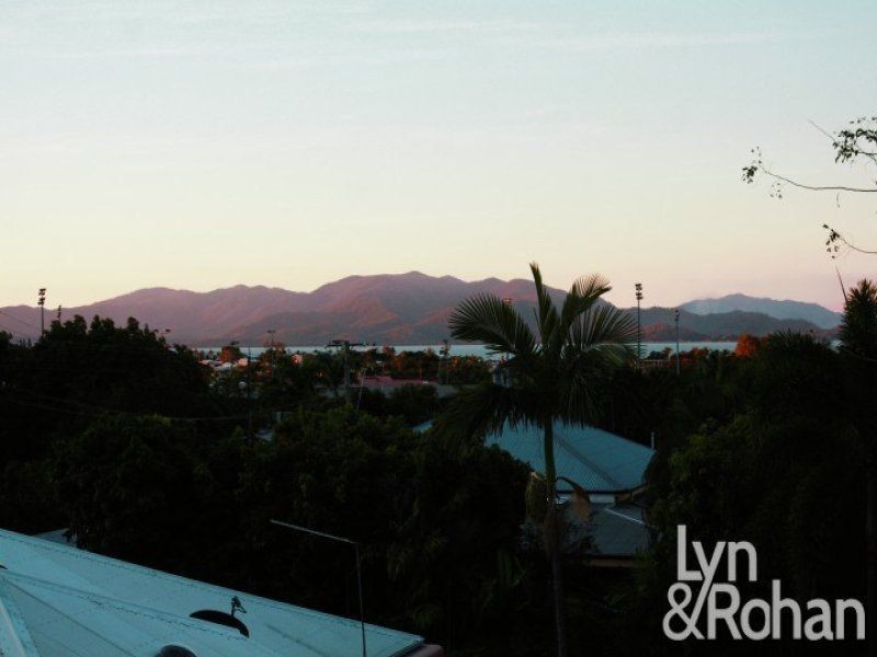 10/1 Burke Street, North Ward QLD 4810