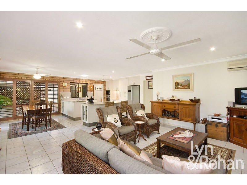 18 Lara Street, Cranbrook QLD 4814