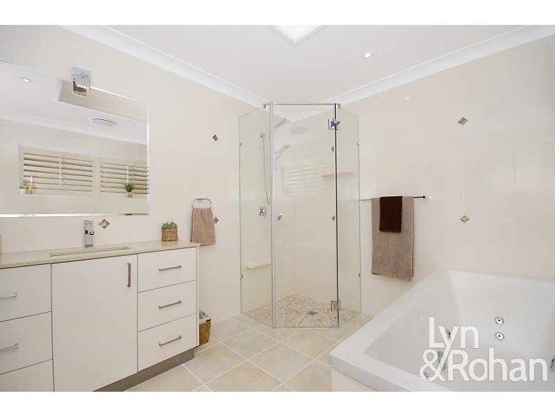 18 Lara Street, Cranbrook QLD 4814