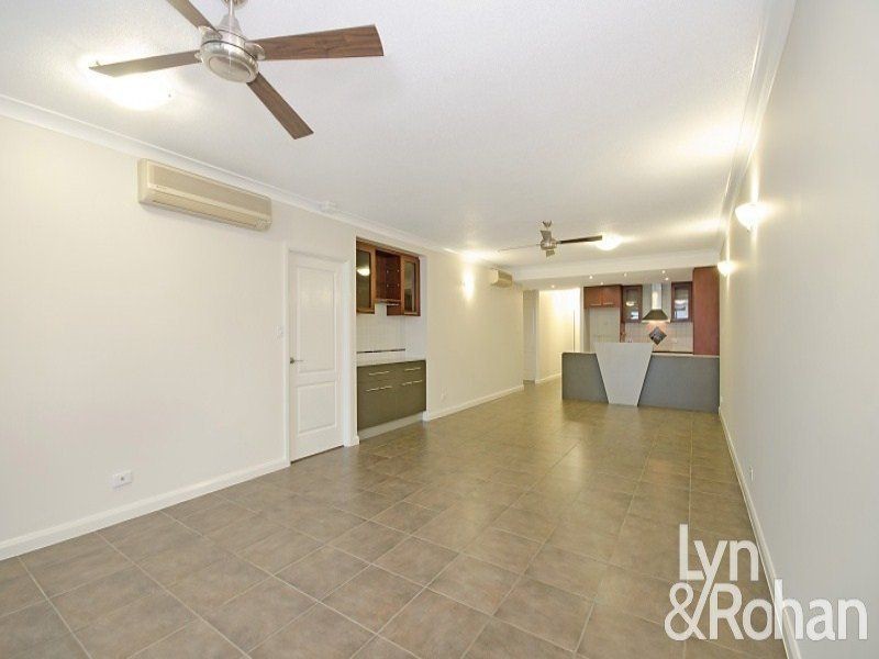 9/12 Hale Street, Townsville City QLD 4810