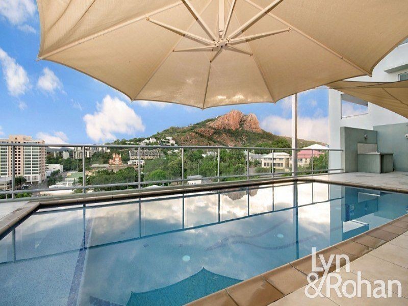 9/12 Hale Street, Townsville City QLD 4810