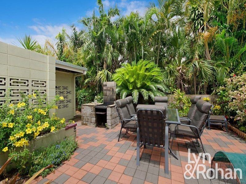 15 Sallows Street, Pallarenda QLD 4810