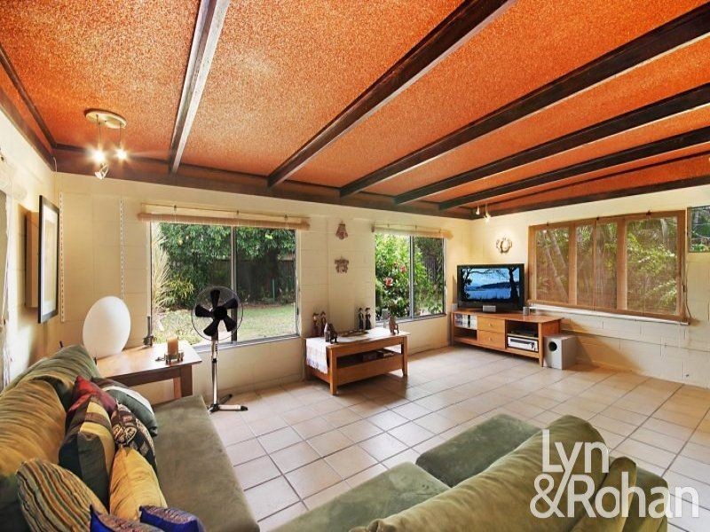 15 Sallows Street, Pallarenda QLD 4810