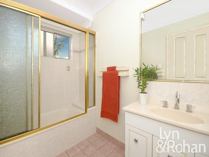 18 Black Braes Court, Mount Louisa QLD 4814