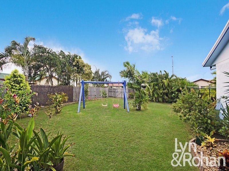 18 Black Braes Court, Mount Louisa QLD 4814