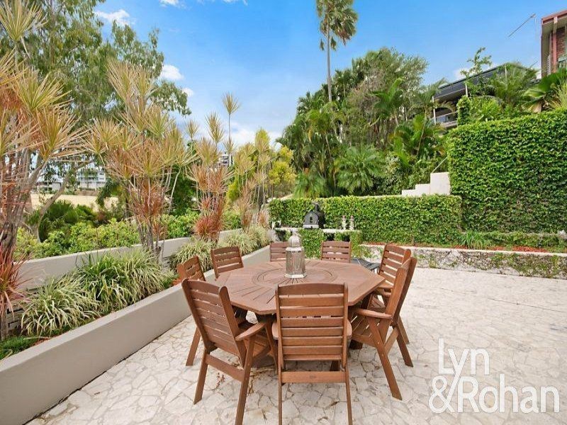 7 St James Drive, Belgian Gardens QLD 4810