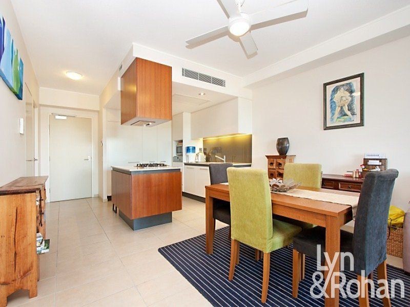 1305/6 Mariners Drive, Townsville City QLD 4810