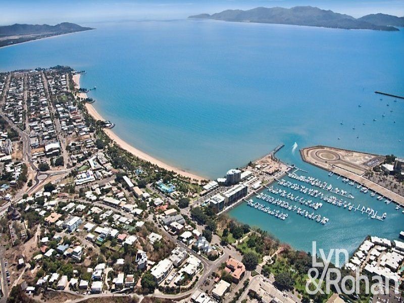 1305/6 Mariners Drive, Townsville City QLD 4810