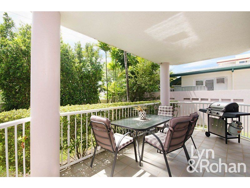 2/112 Eyre Street, North Ward QLD 4810