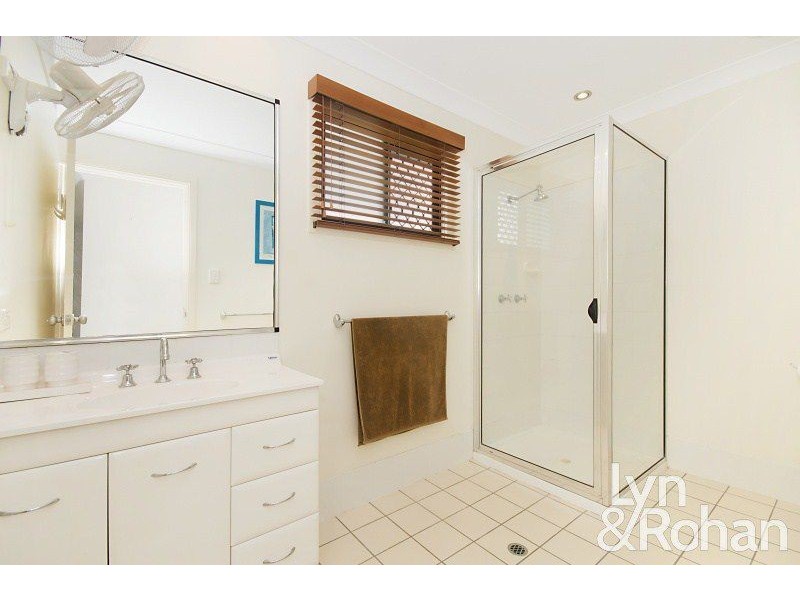 28 Monaro Circuit, Mount Louisa QLD 4814