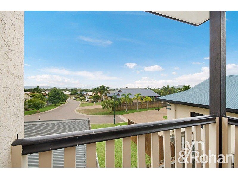 28 Monaro Circuit, Mount Louisa QLD 4814
