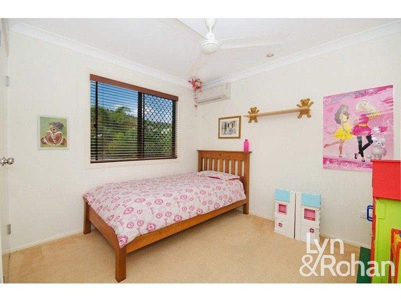 28 Monaro Circuit, Mount Louisa QLD 4814