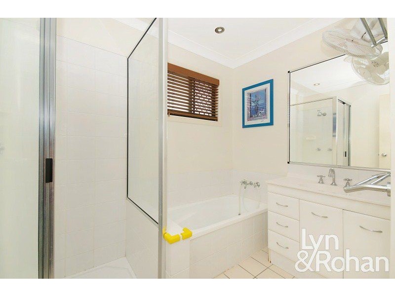 28 Monaro Circuit, Mount Louisa QLD 4814