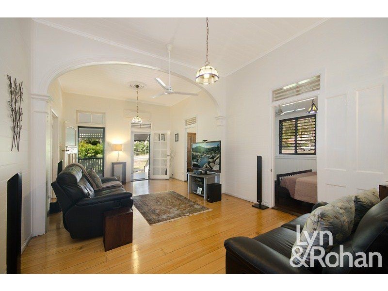 34 Stuart Street, North Ward QLD 4810